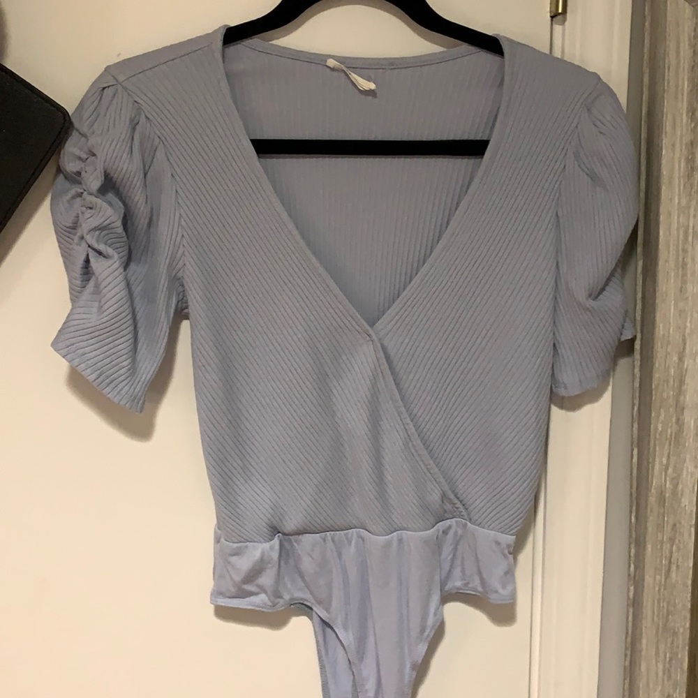 NWOT Bodysuit with ruched sleeve detail